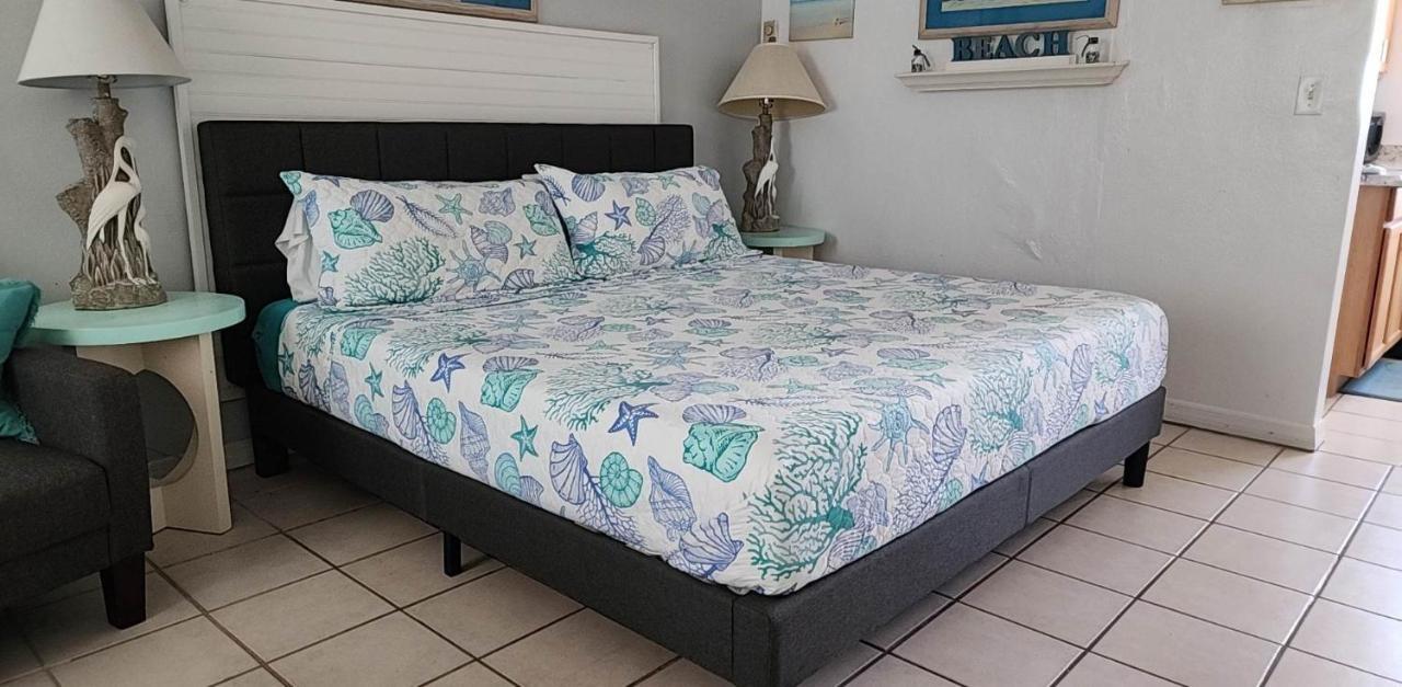 Turquoise Beach Retreat~King Bed~Daytona Beach Kültér fotó
